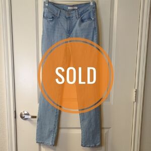 Levi's Women's Straight Leg Jeans in Light Blue